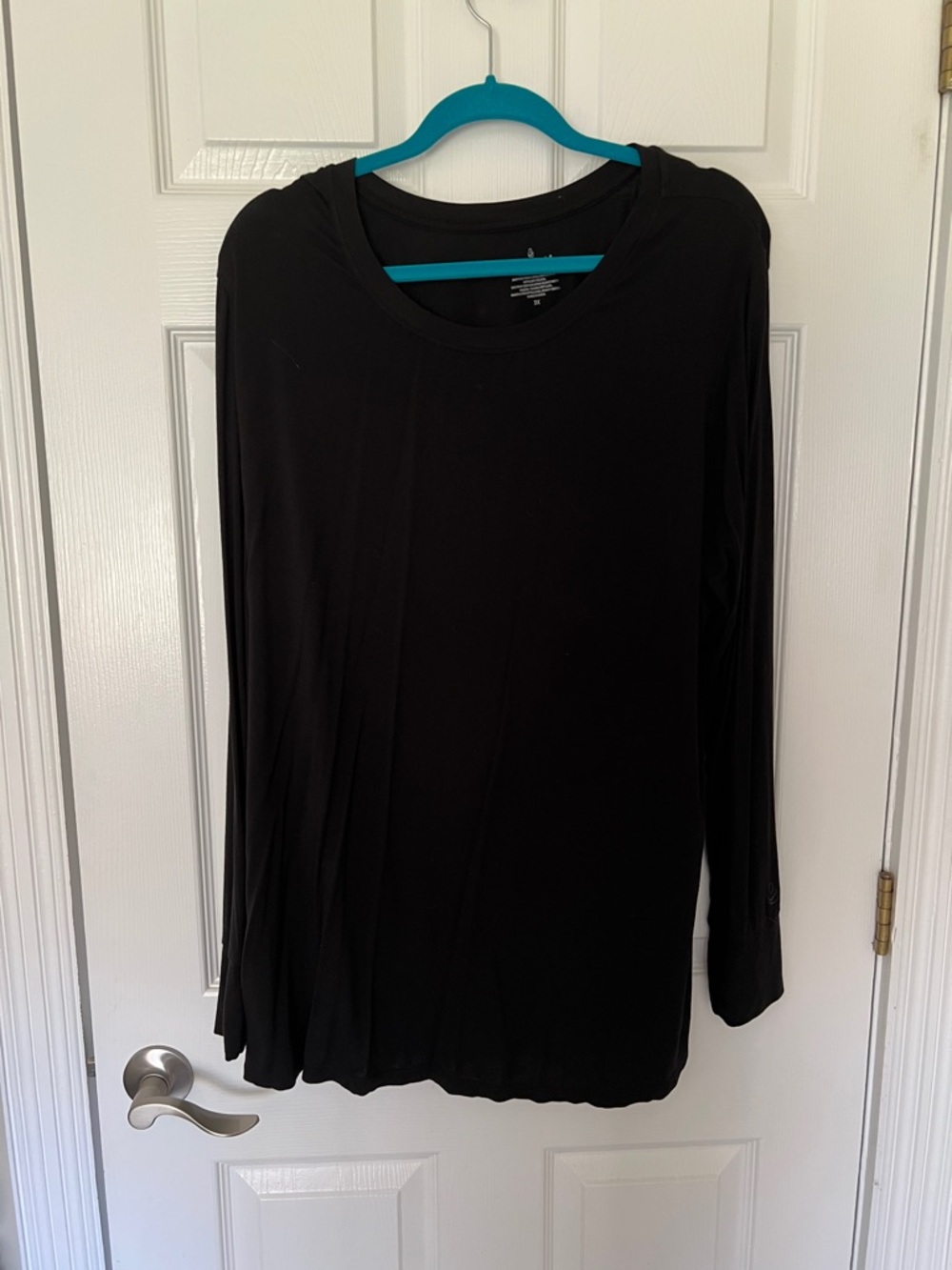 Cuddl Duds Women's Black Long-Sleeve Tee